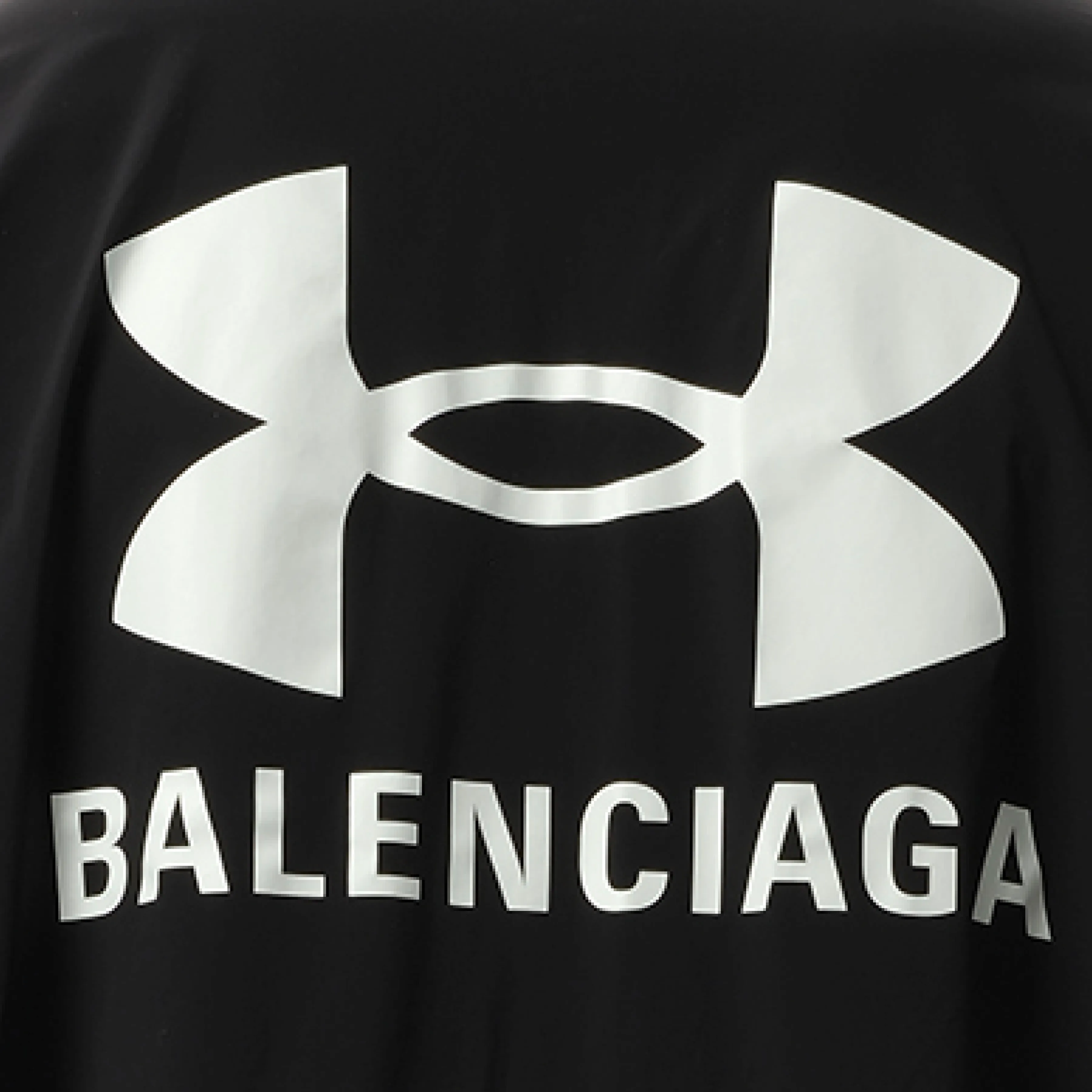 Under Armour Windbreaker in Black